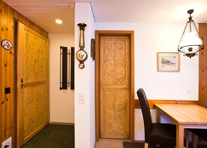 Mom - Alpine Boutique Apartments, Gletscher, Eiger View Terrace * Grindelwald